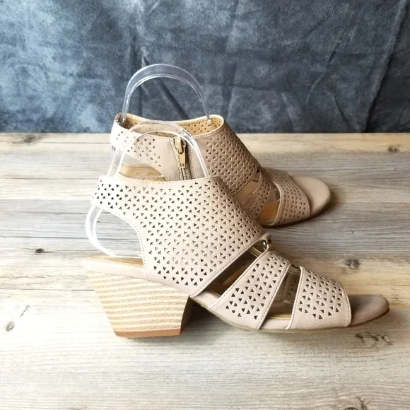Naturalizer SOUL Women's Pippa Fisherman Sandals - Gold Metallic With Platform & Arch Support